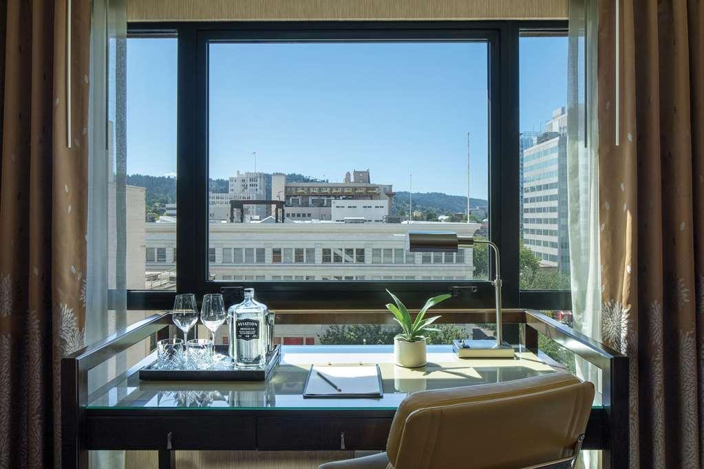 Dossier Hotel Portland Room photo